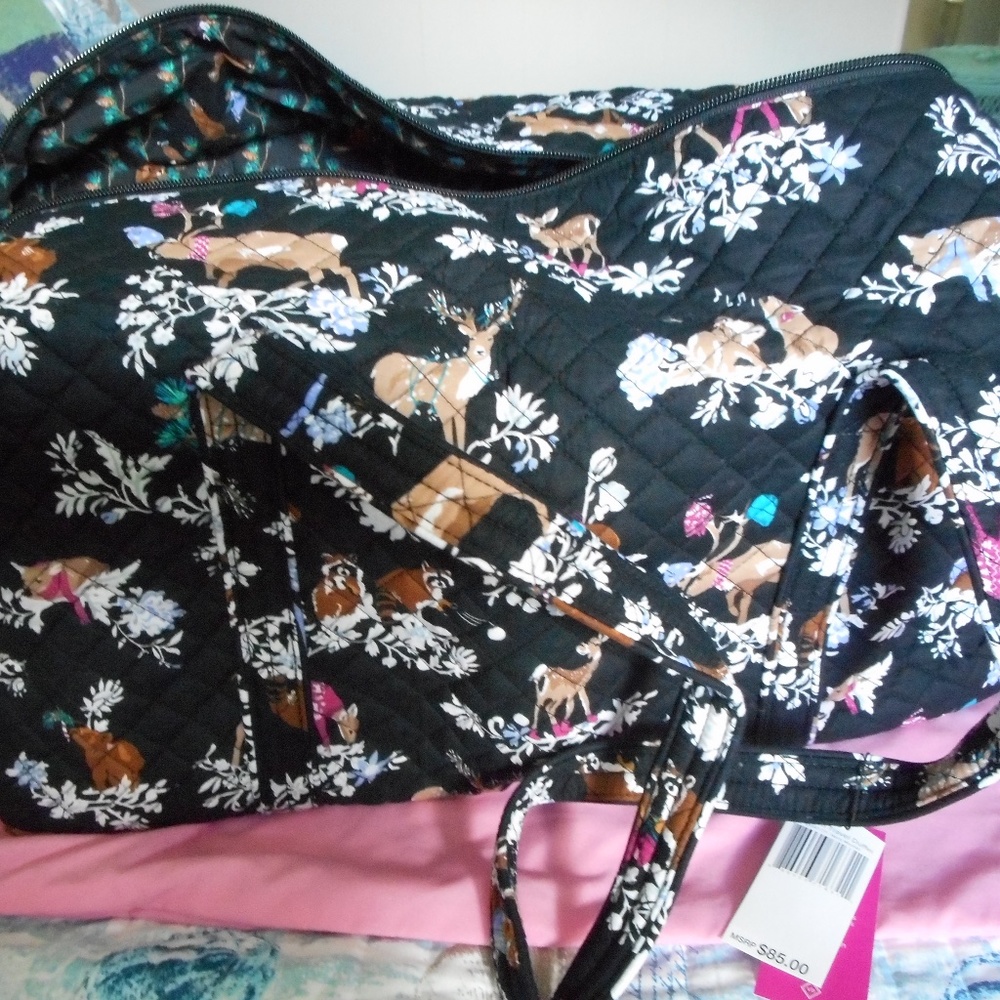 Vera Bradley Medium Travel Duffel Bag NWT